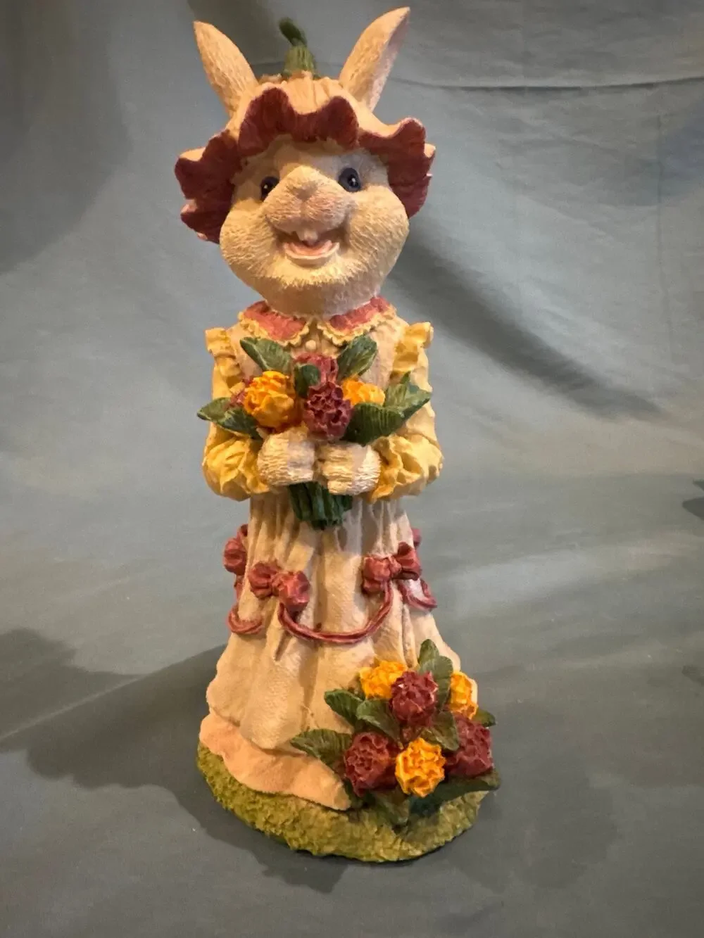 Vintage Resin Easter Bunny Girl Figurine 9